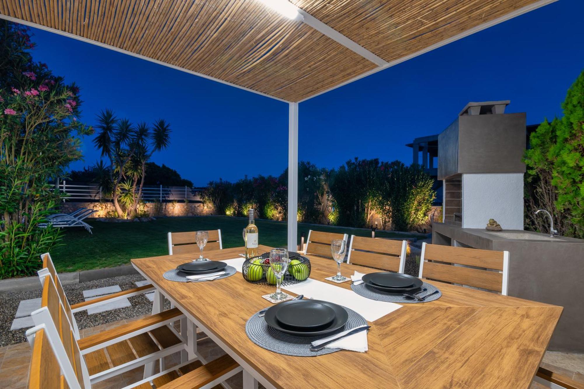 Villa Mariani II - In Lothiarika, Newly Renovated June 2024, Private Pool, Lindos 10 Min, Beach 120M Лардос Экстерьер фото